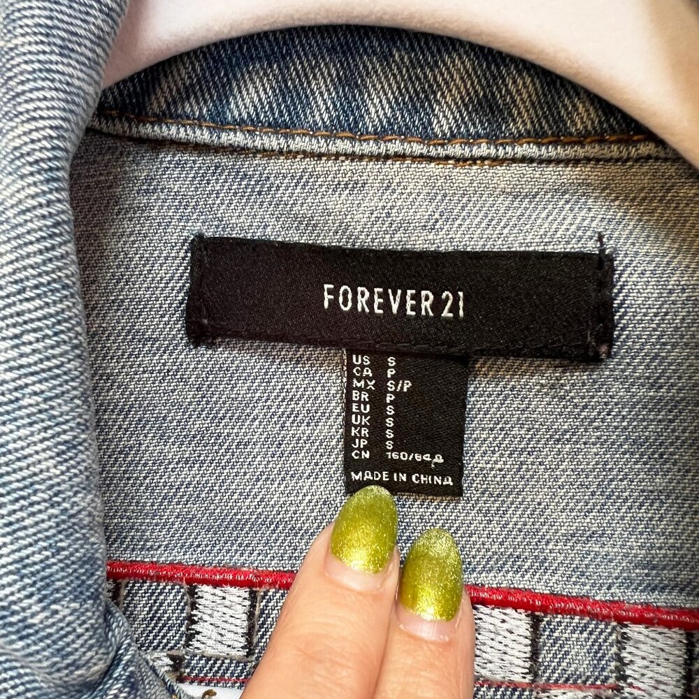 Women's Forever 21 Patch Jean Jacket, Retired / Sold Out, Sz S, 15 Y2K Patches - Picture 6 of 7